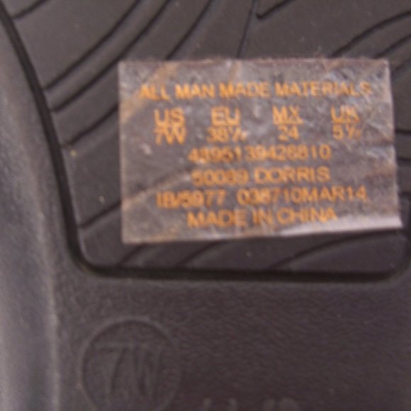 Strappy Sandals Black Leather Uppers Basic Editions 7W Adjustable Straps - Picture 5 of 6